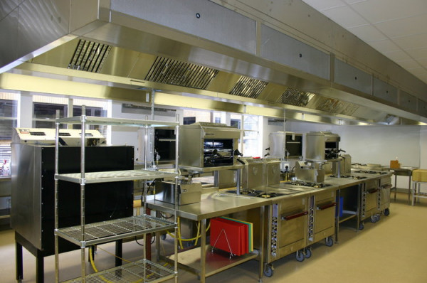 Профессиональное оборудование для ресторанных кухонь