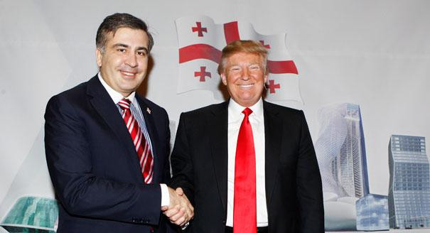 Саакашвили припугнул Порошенко старыми фотоснимками с североамериканскими политиками