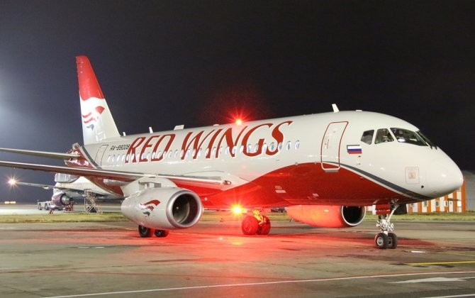 Самолет Red Wings Петербург — Неаполь схвачен на 14 часов
