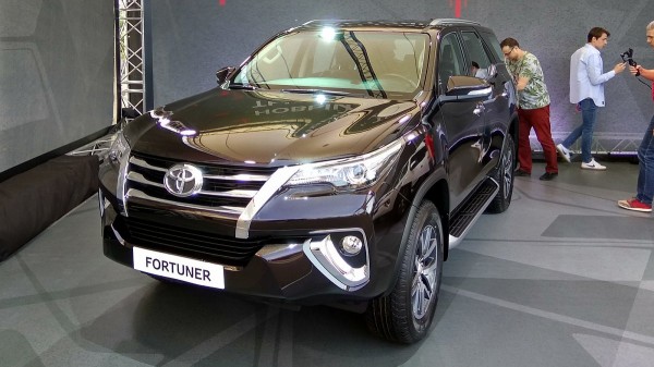 В России скоро выйдет внедорожник Toyota Fortuner