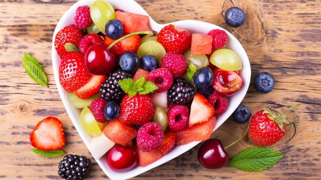 1507198901_fresh-fruit-berries-strawberry-grapes-cherry-blueberries-raspberry_1920x1080-1.jpg