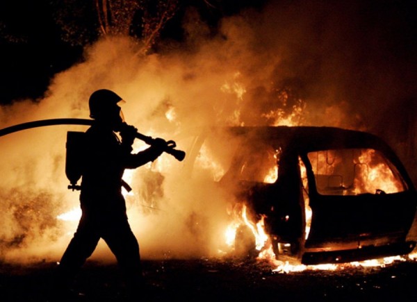 В Брянске в пойме Десны сгорел автомобиль
