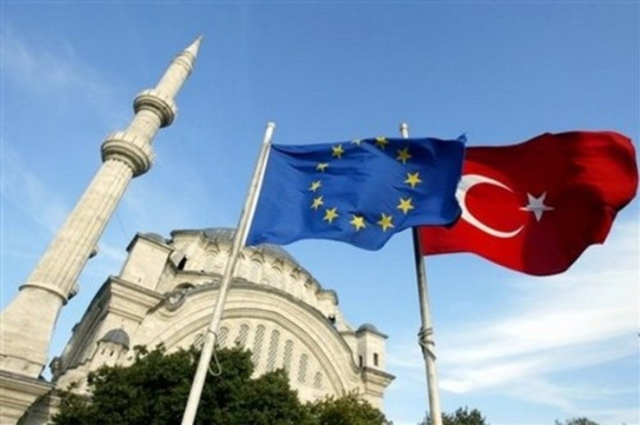 Евросоюз решил уменьшить выплаты Анкаре на 105 млн евро