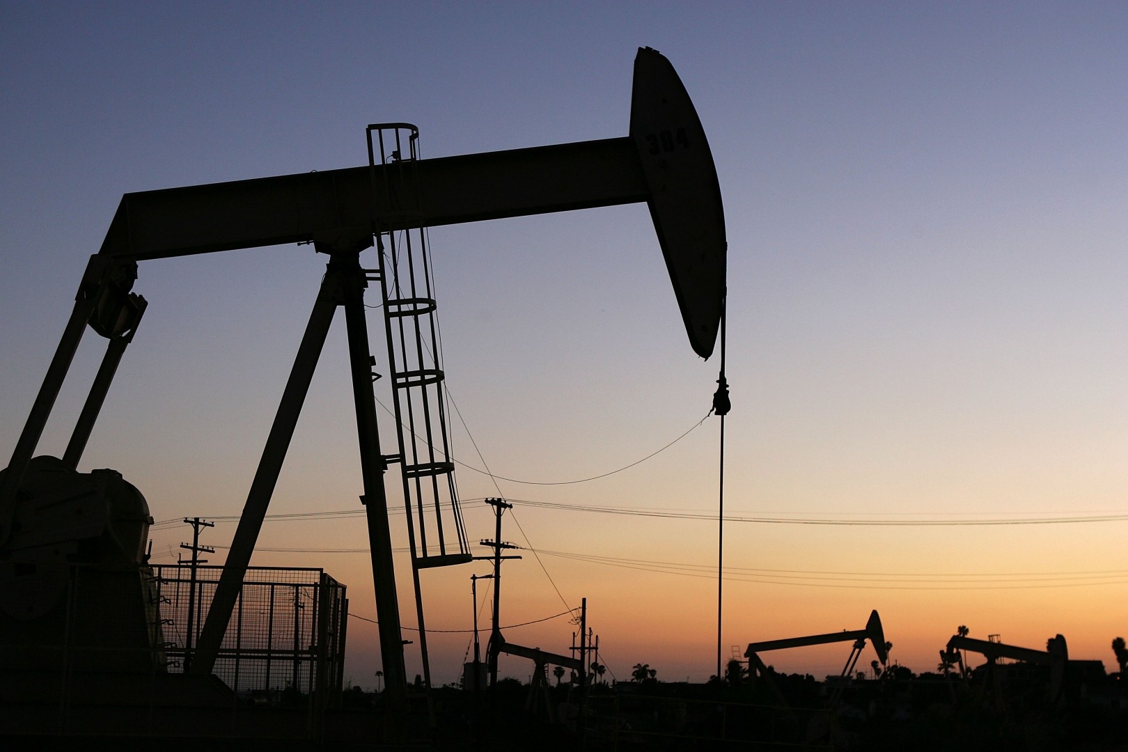 Цена на нефть продолжает падать