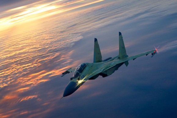 Пентагон объявил о перехвате самолета ВМС США русским Су-30