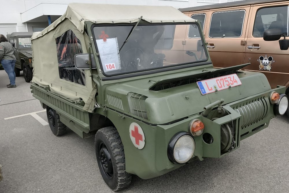 Уникальный внедорожник ЛуАЗ-967 без пробега продают в Германии