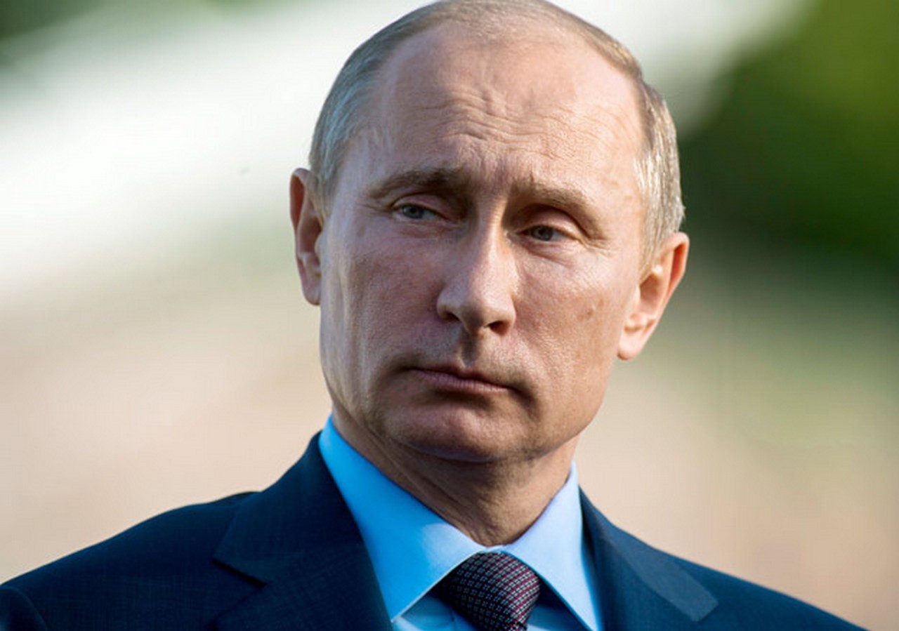 Макрон: Владимир Путин — сильный президент РФ