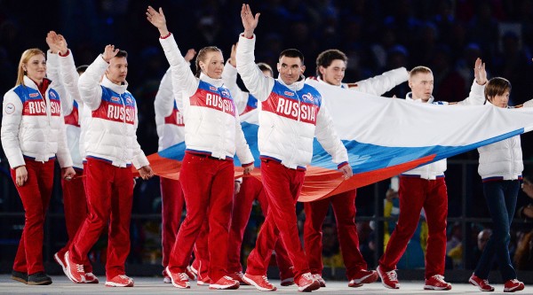 МОК отстранил 11 спортсменов РФ от участия в Олимпиадах