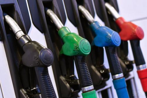 Стоимость бензина начала плавно падать в центральном регионе