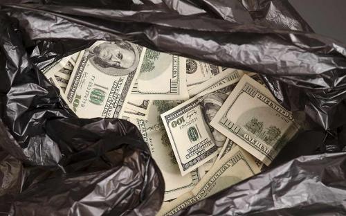 В Прикамье сотрудница банка похищала деньги со счетов клиентов