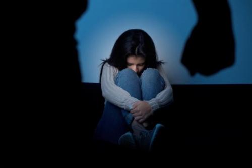 В Индии отец отдал дочь на 18-часовое изнасилование