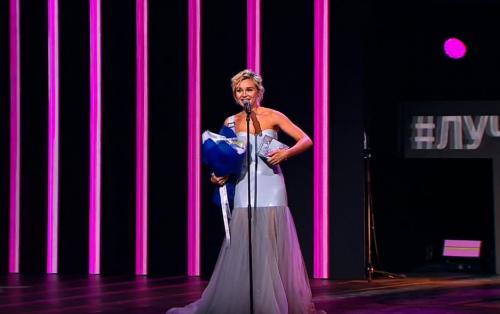 Полина Гагарина стала лучшей певицей года по версии RU.TV