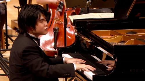 В Санкт-Петербурге выступит незрячий японский пианист Нобуюки Цудзи