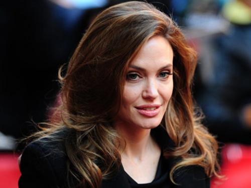 «Опять за свое»: Анджелина Джоли увлеклась женатым актером