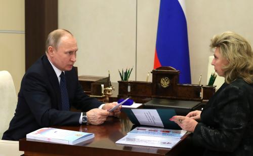 Москалькова попросила Путина обсудить «Норд» с Порошенко