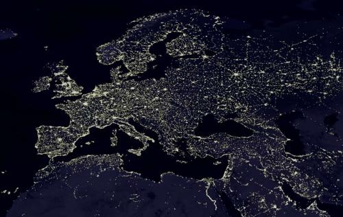 В NASA показали удивительно красивый вид на ночную Землю с борта МКС
