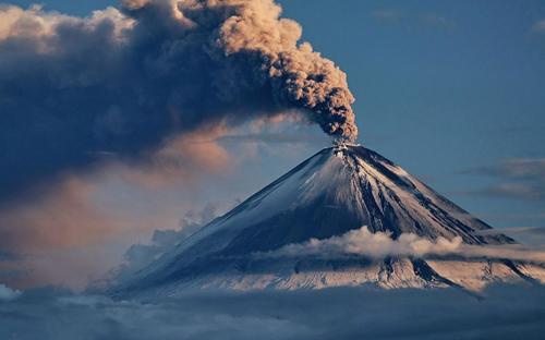 Извержение века: Ученые заметили первые признаки пробуждения исландского вулкана