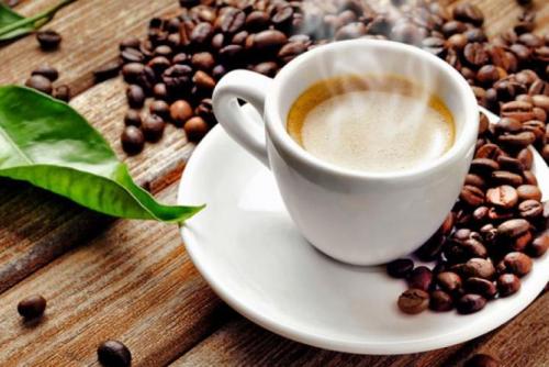 Горячий кофе увеличивает шансы заболеть раком пищевода-исследователи