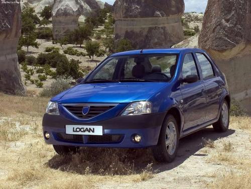 Что скрывает «Логан»? Блогер показал изрешеченный ржавчиной Renault Logan