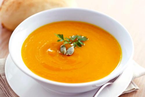 Неожиданный ингредиент горохового супа назвал повар