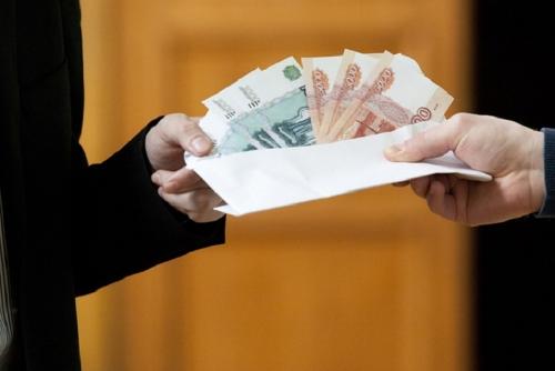 Деньги нужно раздать! Экономисты призывают правительство помочь россиянам